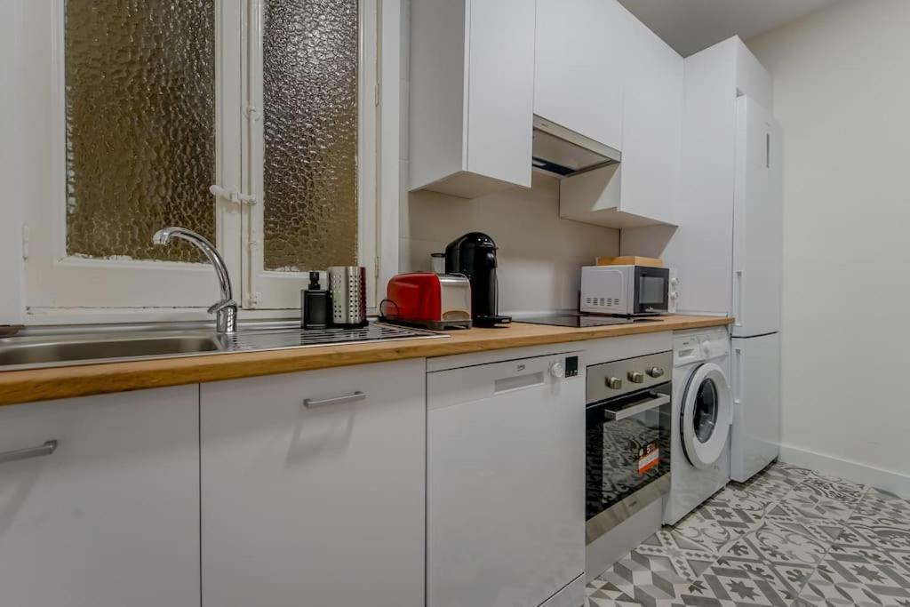 Modern Apt Para 6Px En La Plaza De Tirso De Molina Madrid Exterior photo